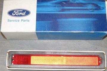 Rear Quarter Light Assembly, Marker Red RH Passenger - NOS