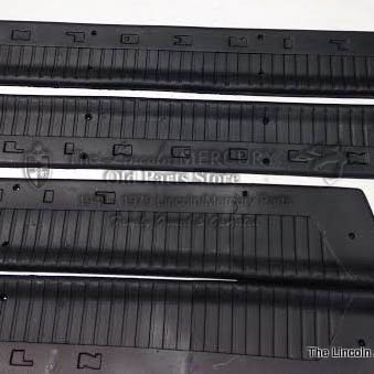 Sill Plate Set, 4-Door Black Rubber